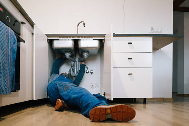 Professional Leak Detection technician working in Hughes Springs, TX